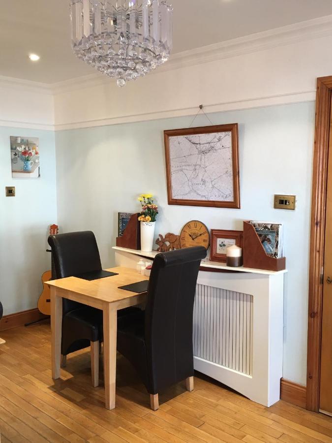 Teac Seain Bar & Bnb Anascaul Exterior foto