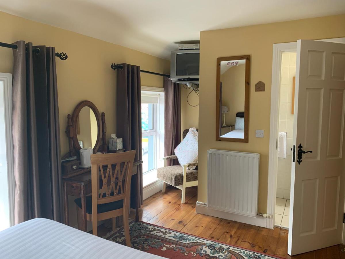 Teac Seain Bar & Bnb Anascaul Exterior foto